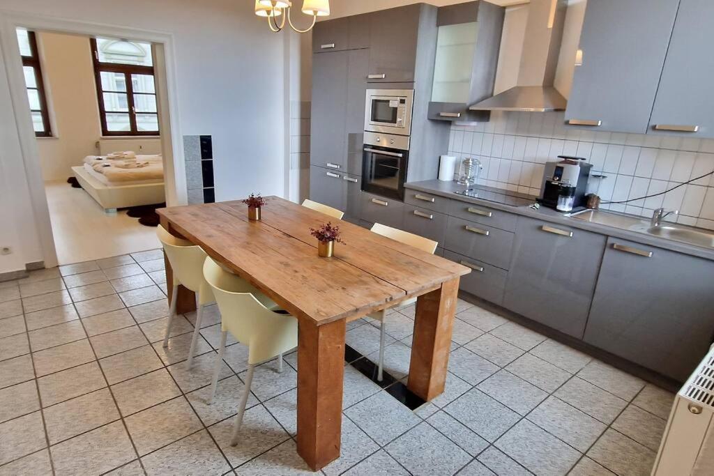 Luna City-Apartment 80Qm 2 Zimmer 2 Baeder 20Km Messe Airport Krefeld Buitenkant foto