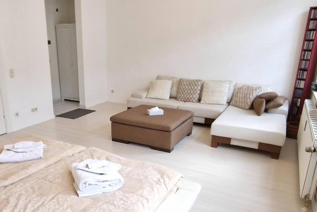 Luna City-Apartment 80Qm 2 Zimmer 2 Baeder 20Km Messe Airport Krefeld Buitenkant foto