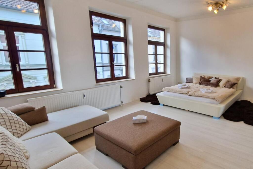 Luna City-Apartment 80Qm 2 Zimmer 2 Baeder 20Km Messe Airport Krefeld Buitenkant foto
